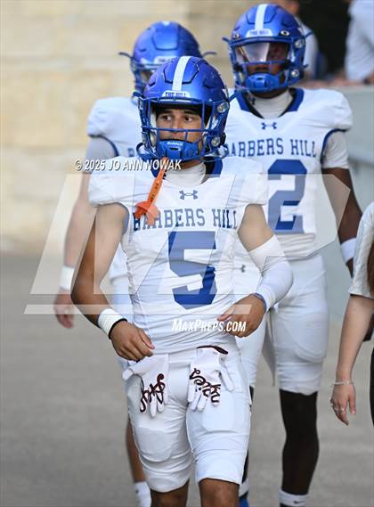 Thumbnail 2 in Barbers Hill vs. Anderson (UIL 5A D1 Football Area Championship) photogallery.