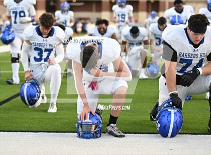 Thumbnail 3 in Barbers Hill vs. Anderson (UIL 5A D1 Football Area Championship) photogallery.