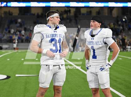 Thumbnail 2 in Barbers Hill vs. Anderson (UIL 5A D1 Football Area Championship) photogallery.