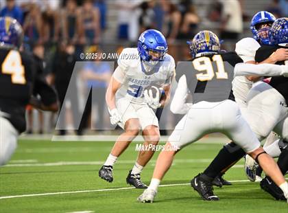 Thumbnail 3 in Barbers Hill vs. Anderson (UIL 5A D1 Football Area Championship) photogallery.