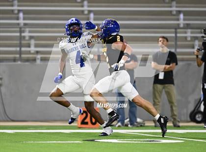 Thumbnail 1 in Barbers Hill vs. Anderson (UIL 5A D1 Football Area Championship) photogallery.