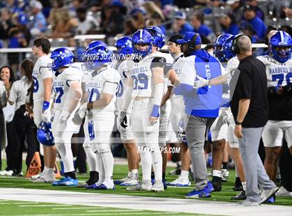 Thumbnail 1 in Barbers Hill vs. Anderson (UIL 5A D1 Football Area Championship) photogallery.