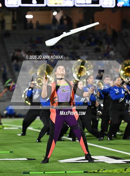 Thumbnail 2 in Barbers Hill vs. Anderson (UIL 5A D1 Football Area Championship) photogallery.