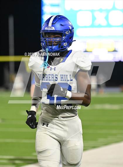 Thumbnail 1 in Barbers Hill vs. Anderson (UIL 5A D1 Football Area Championship) photogallery.