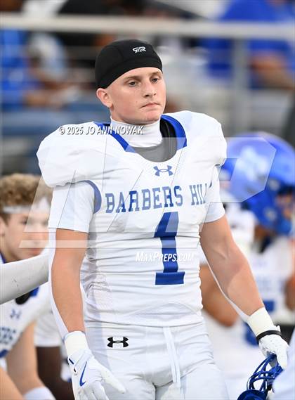 Thumbnail 2 in Barbers Hill vs. Anderson (UIL 5A D1 Football Area Championship) photogallery.
