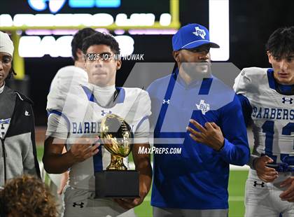 Thumbnail 2 in Barbers Hill vs. Anderson (UIL 5A D1 Football Area Championship) photogallery.