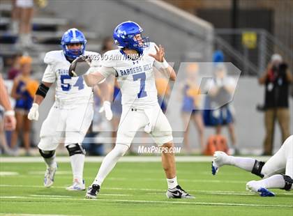 Thumbnail 1 in Barbers Hill vs. Anderson (UIL 5A D1 Football Area Championship) photogallery.