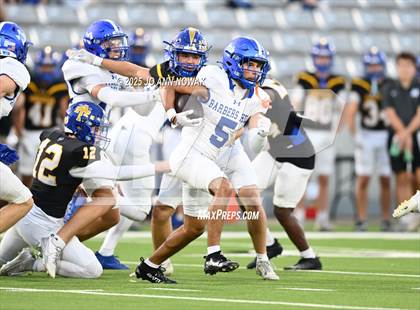 Thumbnail 2 in Barbers Hill vs. Anderson (UIL 5A D1 Football Area Championship) photogallery.