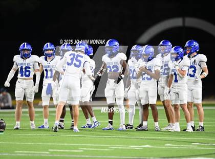 Thumbnail 2 in Barbers Hill vs. Anderson (UIL 5A D1 Football Area Championship) photogallery.
