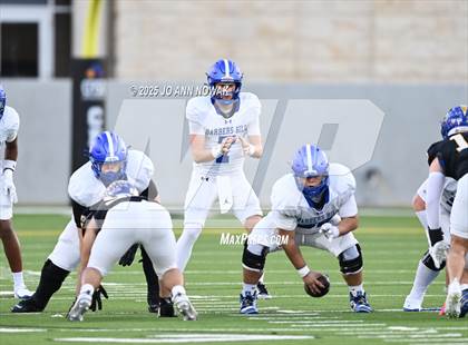 Thumbnail 1 in Barbers Hill vs. Anderson (UIL 5A D1 Football Area Championship) photogallery.