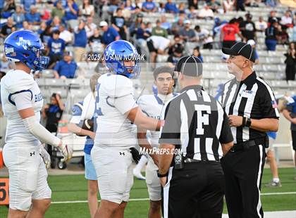 Thumbnail 2 in Barbers Hill vs. Anderson (UIL 5A D1 Football Area Championship) photogallery.