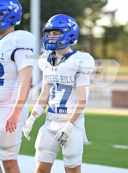 Thumbnail 2 in Barbers Hill vs. Anderson (UIL 5A D1 Football Area Championship) photogallery.