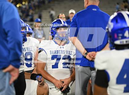 Thumbnail 2 in Barbers Hill vs. Anderson (UIL 5A D1 Football Area Championship) photogallery.