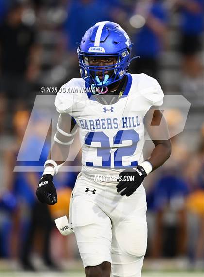Thumbnail 1 in Barbers Hill vs. Anderson (UIL 5A D1 Football Area Championship) photogallery.