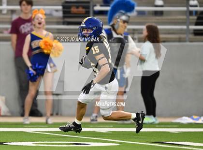 Thumbnail 2 in Barbers Hill vs. Anderson (UIL 5A D1 Football Area Championship) photogallery.