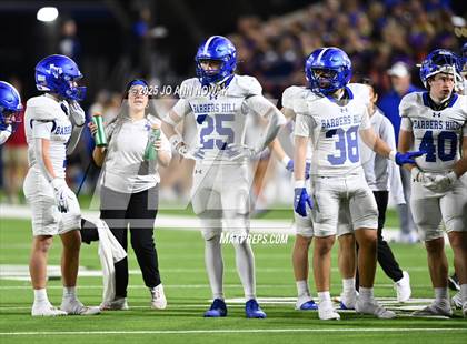 Thumbnail 1 in Barbers Hill vs. Anderson (UIL 5A D1 Football Area Championship) photogallery.