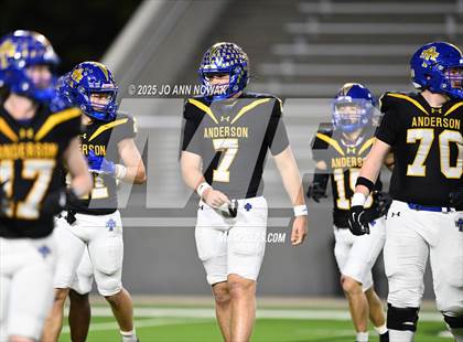 Thumbnail 2 in Barbers Hill vs. Anderson (UIL 5A D1 Football Area Championship) photogallery.