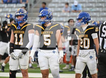 Thumbnail 2 in Barbers Hill vs. Anderson (UIL 5A D1 Football Area Championship) photogallery.
