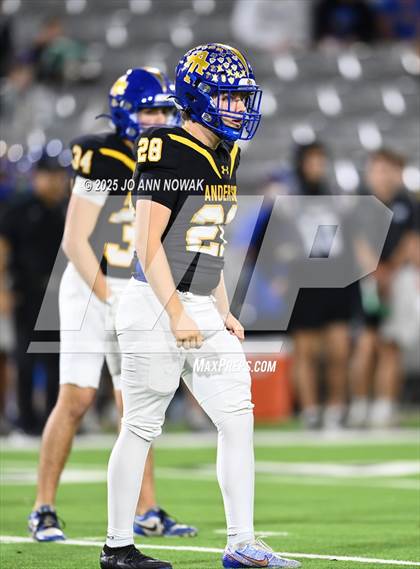 Thumbnail 1 in Barbers Hill vs. Anderson (UIL 5A D1 Football Area Championship) photogallery.