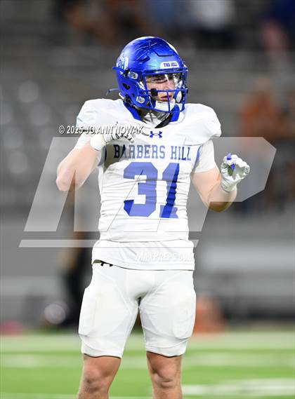 Thumbnail 1 in Barbers Hill vs. Anderson (UIL 5A D1 Football Area Championship) photogallery.