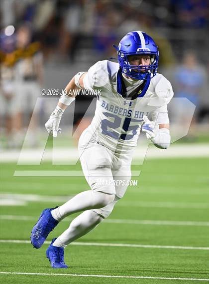 Thumbnail 2 in Barbers Hill vs. Anderson (UIL 5A D1 Football Area Championship) photogallery.