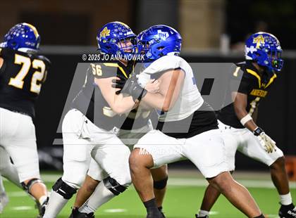 Thumbnail 2 in Barbers Hill vs. Anderson (UIL 5A D1 Football Area Championship) photogallery.