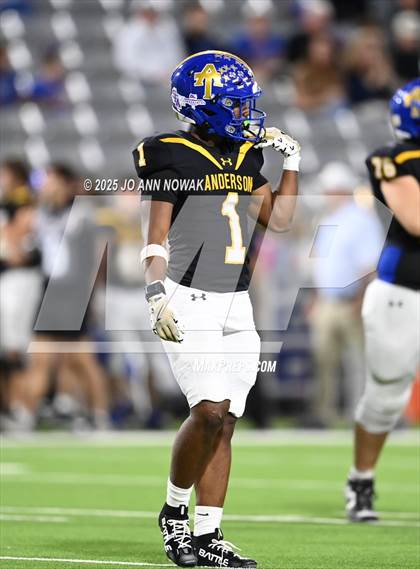 Thumbnail 2 in Barbers Hill vs. Anderson (UIL 5A D1 Football Area Championship) photogallery.