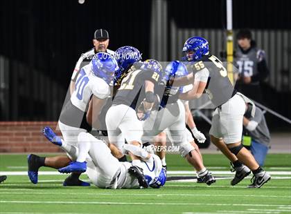 Thumbnail 1 in Barbers Hill vs. Anderson (UIL 5A D1 Football Area Championship) photogallery.