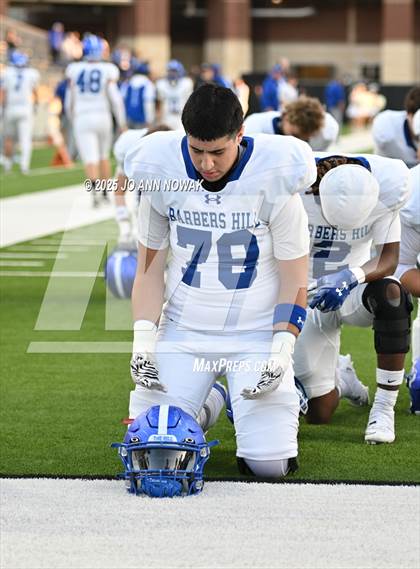 Thumbnail 1 in Barbers Hill vs. Anderson (UIL 5A D1 Football Area Championship) photogallery.