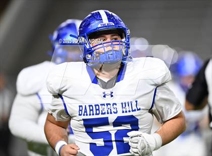 Thumbnail 3 in Barbers Hill vs. Anderson (UIL 5A D1 Football Area Championship) photogallery.