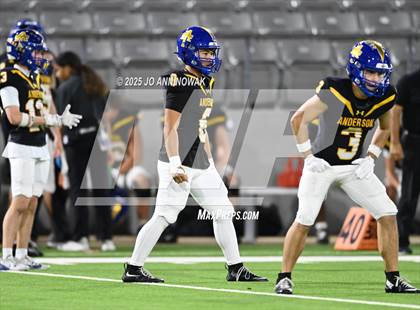 Thumbnail 1 in Barbers Hill vs. Anderson (UIL 5A D1 Football Area Championship) photogallery.