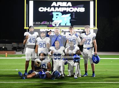 Thumbnail 2 in Barbers Hill vs. Anderson (UIL 5A D1 Football Area Championship) photogallery.