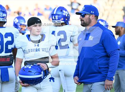 Thumbnail 2 in Barbers Hill vs. Anderson (UIL 5A D1 Football Area Championship) photogallery.