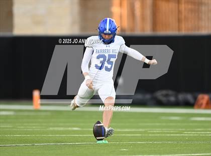 Thumbnail 2 in Barbers Hill vs. Anderson (UIL 5A D1 Football Area Championship) photogallery.