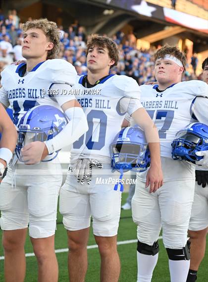 Thumbnail 2 in Barbers Hill vs. Anderson (UIL 5A D1 Football Area Championship) photogallery.