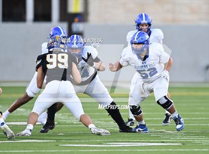 Thumbnail 2 in Barbers Hill vs. Anderson (UIL 5A D1 Football Area Championship) photogallery.