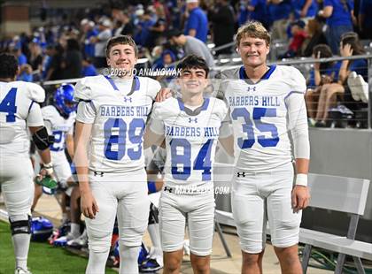 Thumbnail 3 in Barbers Hill vs. Anderson (UIL 5A D1 Football Area Championship) photogallery.