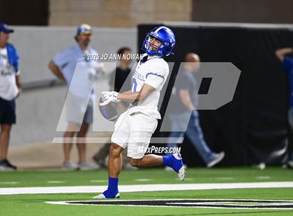 Thumbnail 1 in Barbers Hill vs. Anderson (UIL 5A D1 Football Area Championship) photogallery.