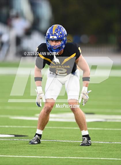 Thumbnail 2 in Barbers Hill vs. Anderson (UIL 5A D1 Football Area Championship) photogallery.