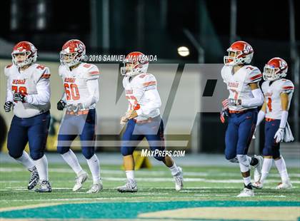 Thumbnail 2 in La Salle vs St. Genevieve photogallery.