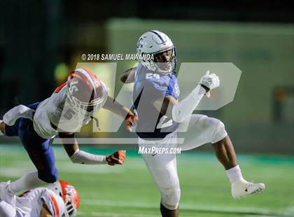 Thumbnail 2 in La Salle vs St. Genevieve photogallery.