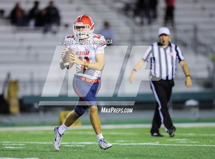 Thumbnail 1 in La Salle vs St. Genevieve photogallery.