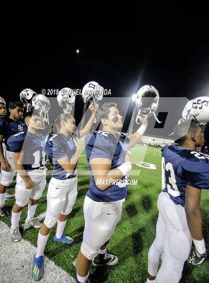 Thumbnail 2 in La Salle vs St. Genevieve photogallery.