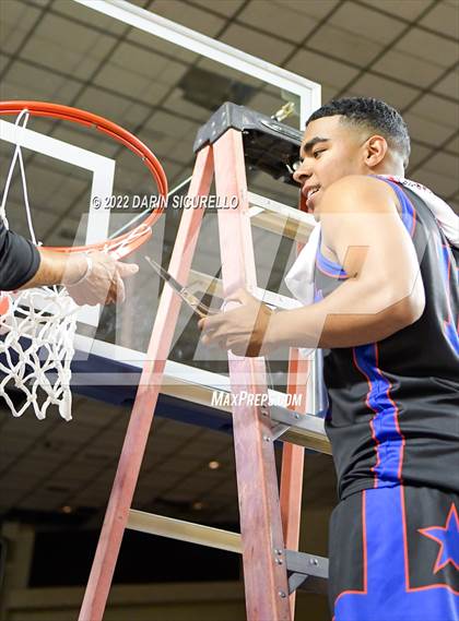 Thumbnail 2 in Centennial vs Gilbert (AIA 5A Final) - AWARDS photogallery.