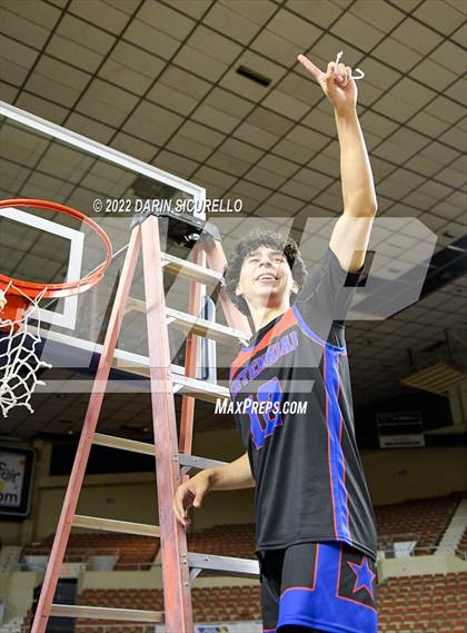 Thumbnail 3 in Centennial vs Gilbert (AIA 5A Final) - AWARDS photogallery.