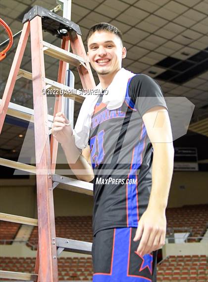 Thumbnail 3 in Centennial vs Gilbert (AIA 5A Final) - AWARDS photogallery.