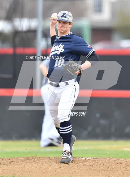 Thumbnail 3 in Grace Community vs Liberty Christian (Texas Private School Classic) photogallery.