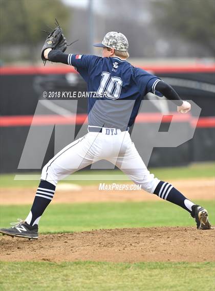 Thumbnail 3 in Grace Community vs Liberty Christian (Texas Private School Classic) photogallery.