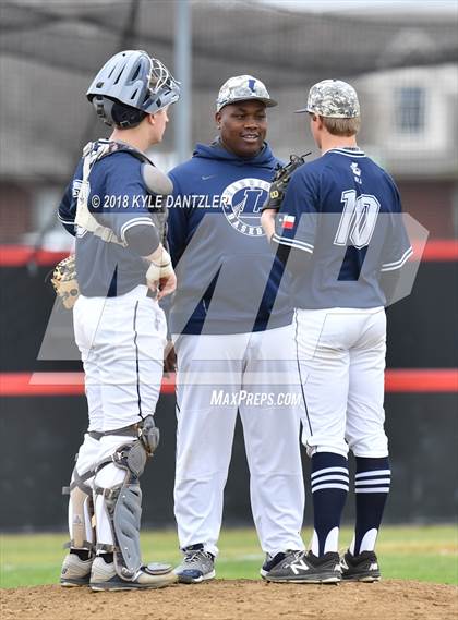 Thumbnail 3 in Grace Community vs Liberty Christian (Texas Private School Classic) photogallery.