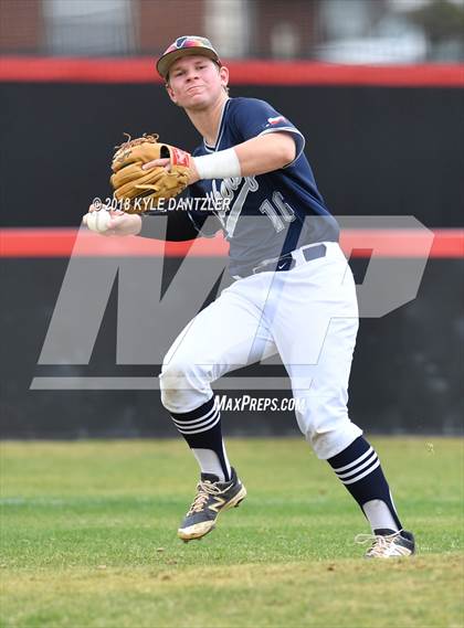 Thumbnail 3 in Grace Community vs Liberty Christian (Texas Private School Classic) photogallery.